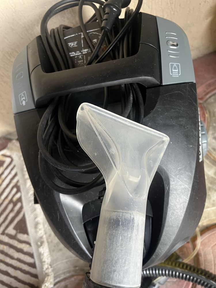 Aspirator Karcher cu injectie-extractie