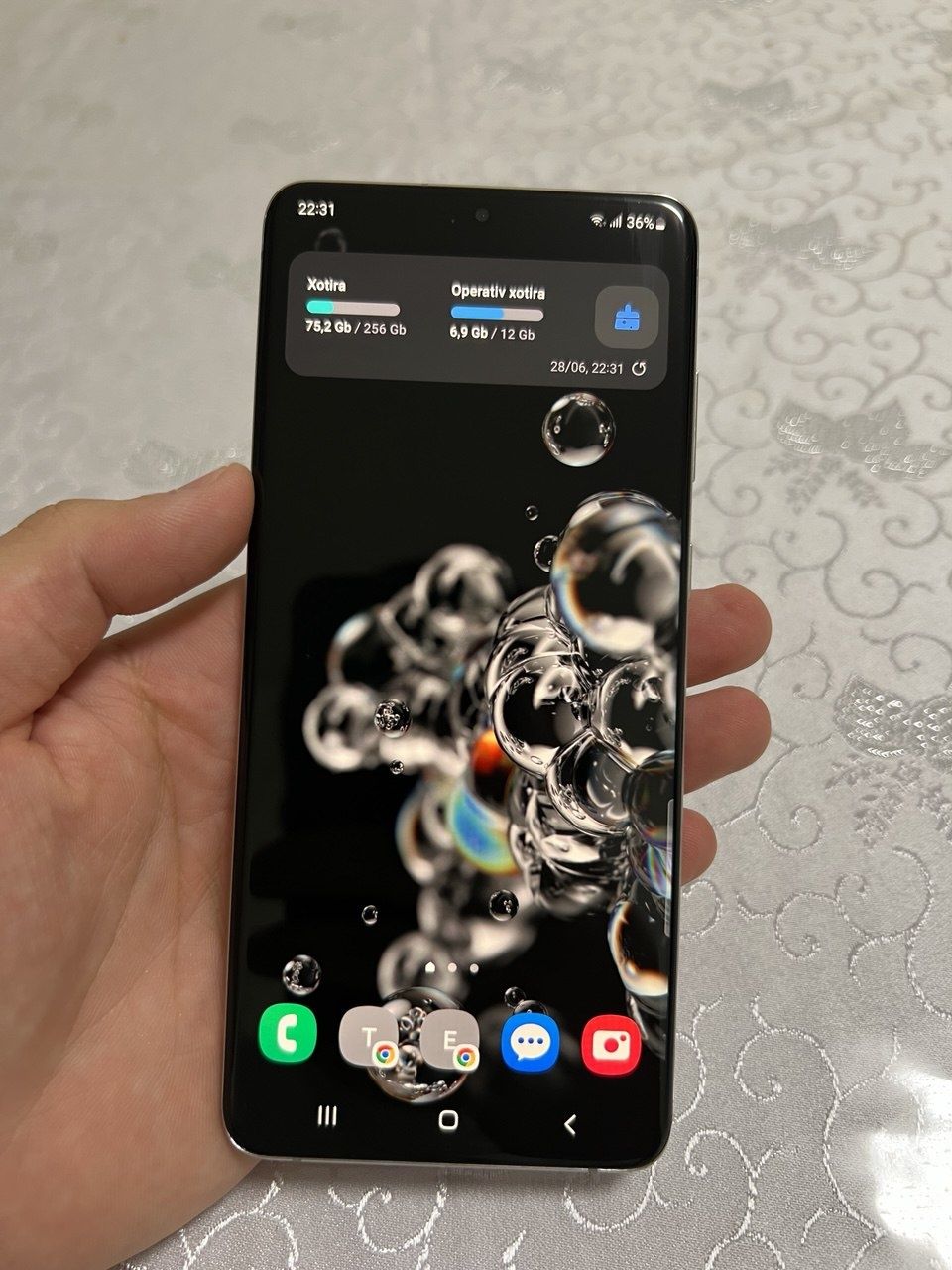 Samsung Galaxy S20 plus