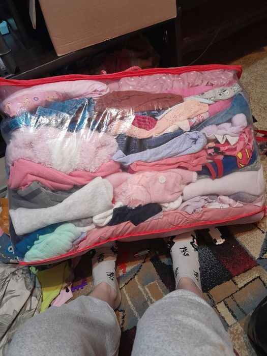 Отдам вещи на девочку с рождения до двух лет