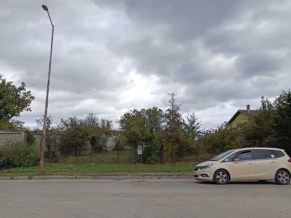 Парцел под наем на главен път Виница-св Константин и Елена