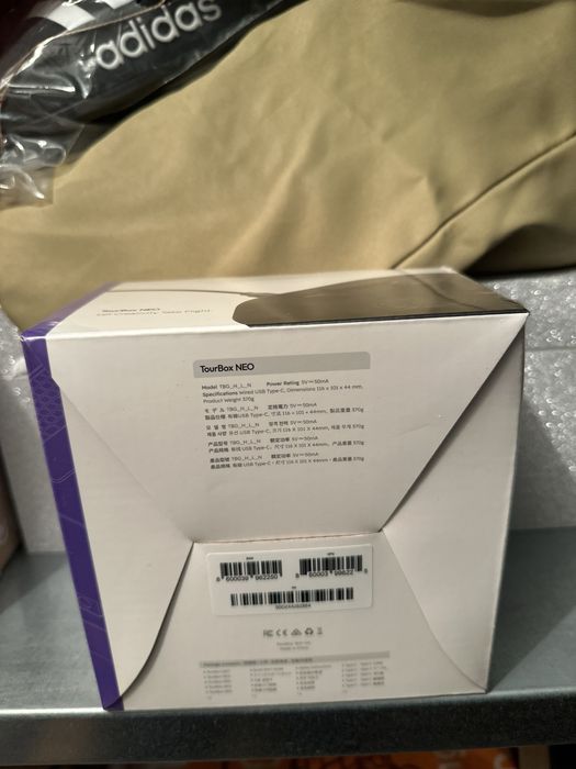 Tourbox - Персонализиран контролер за редактиране на видео