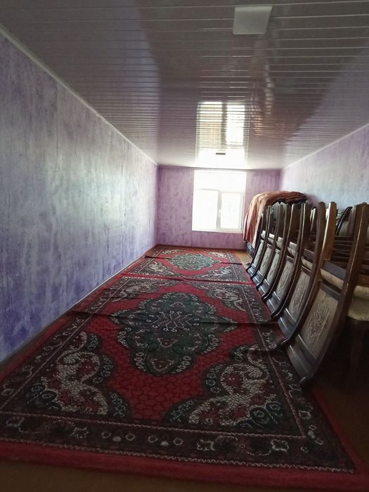 Срочно уй сотилади хонадон жудаям файизли 3 5 сотихли 6 хонали