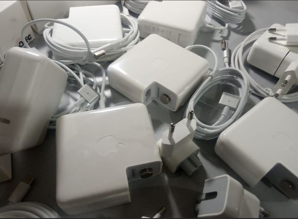 от MacBook 60W - зарядка, блок питания (на макбук)