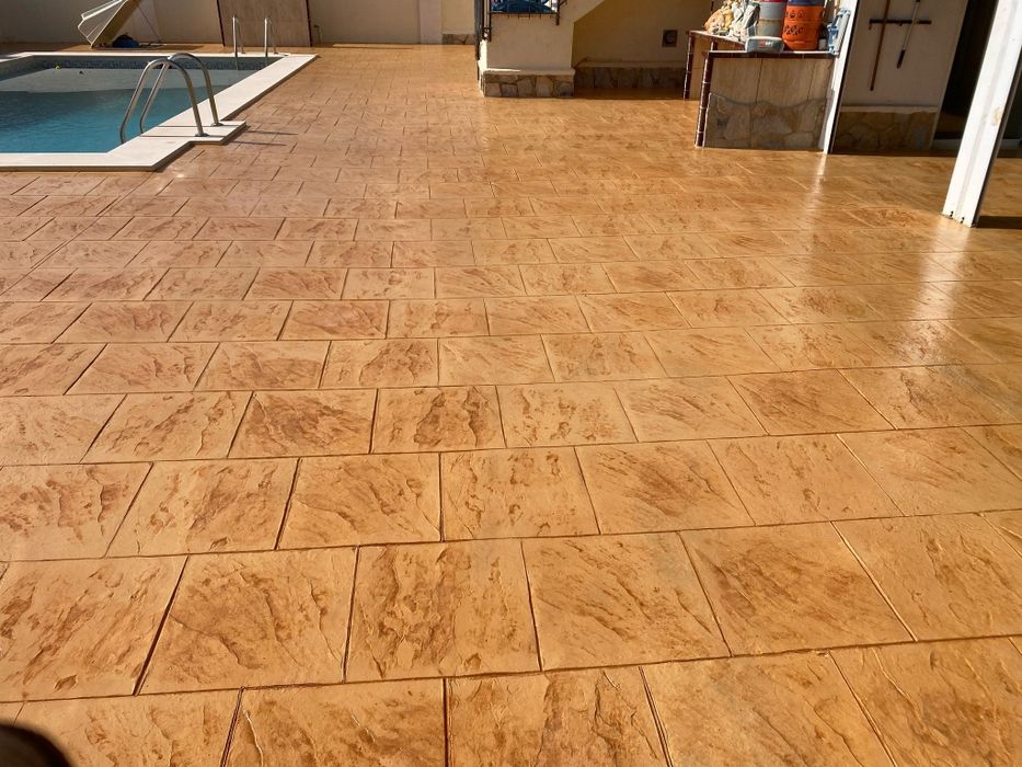 Beton Amprentat și Vertical