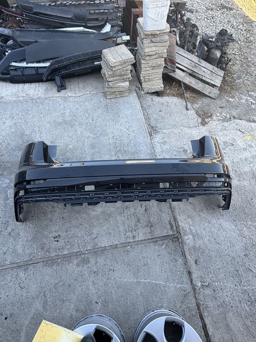 задна брона за Audi q8/sq8 4M8807511