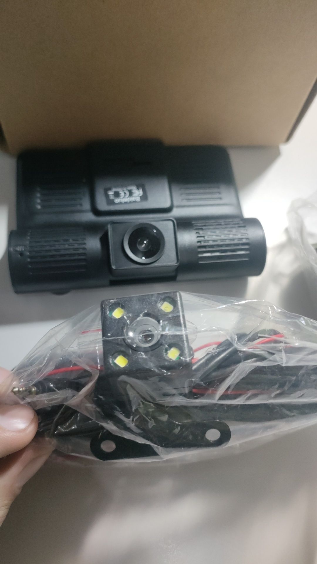 Camera bord cu 3 camere