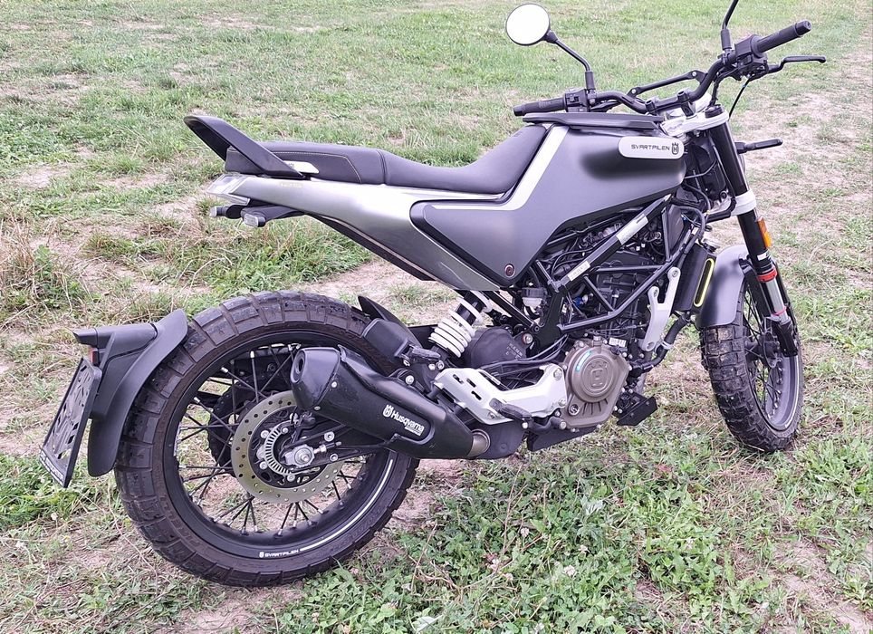 Husqvarna Svartpilen 125 IMPECABILA, 16ANI (A1, Duke,Gbr,Xrs )