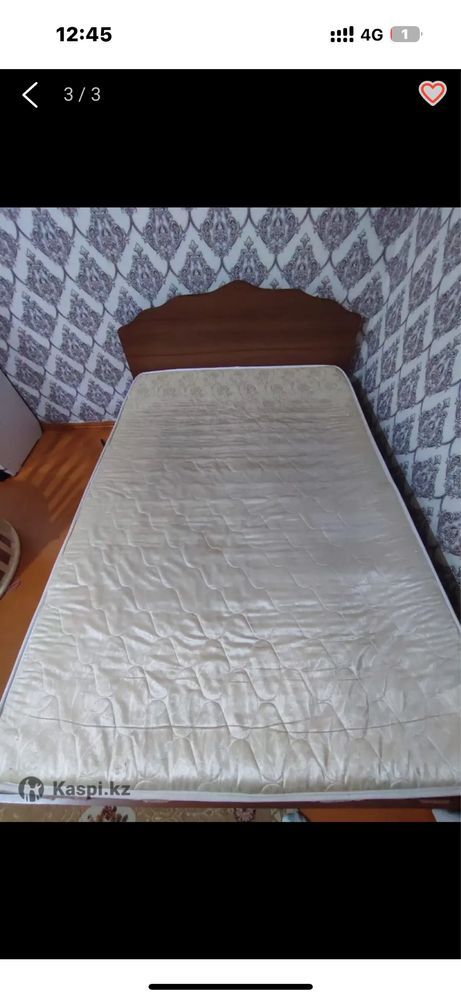 Кровать с матрасом