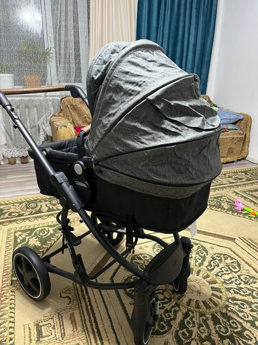 Продается коляска 2в1