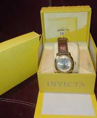 Invicta Australia с кожена каишка