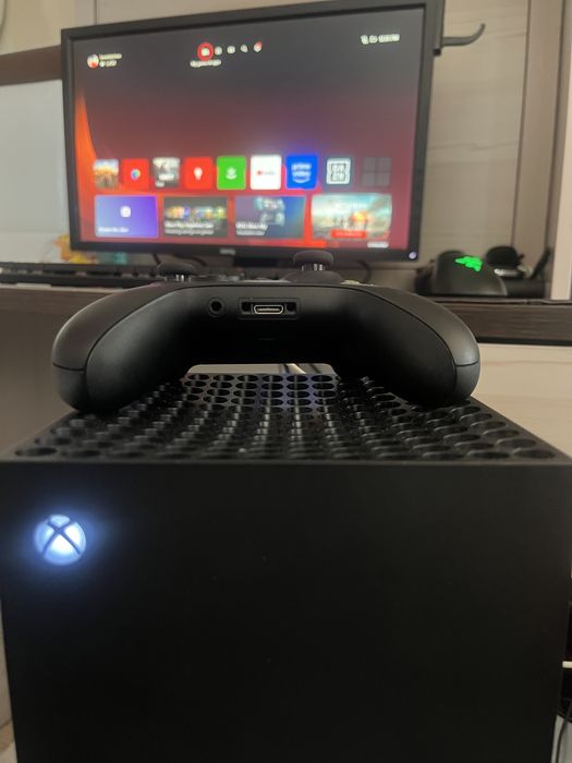 Xbox series X 1TB + 2 контролера