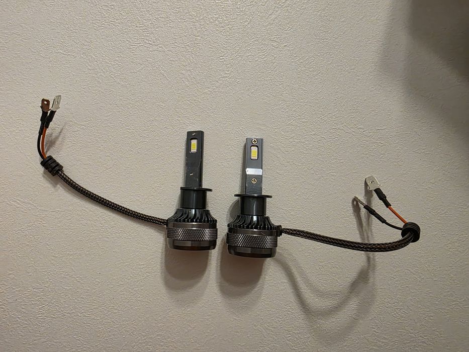 Vand becuri LED Auto H1