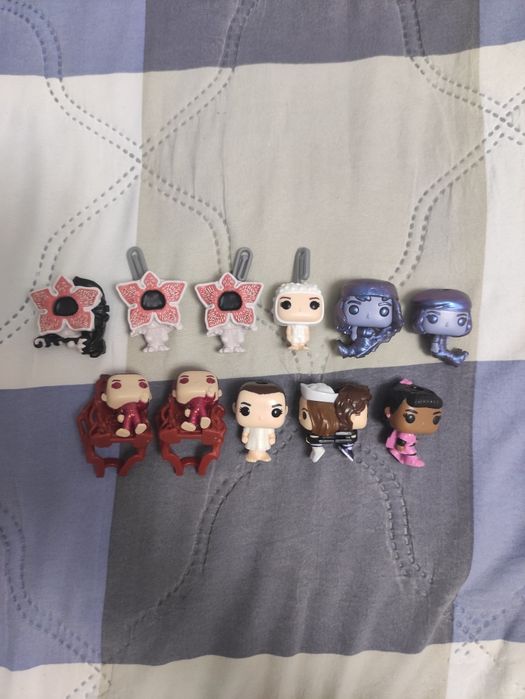 Продам или обменяю фигурки из очень странных дел