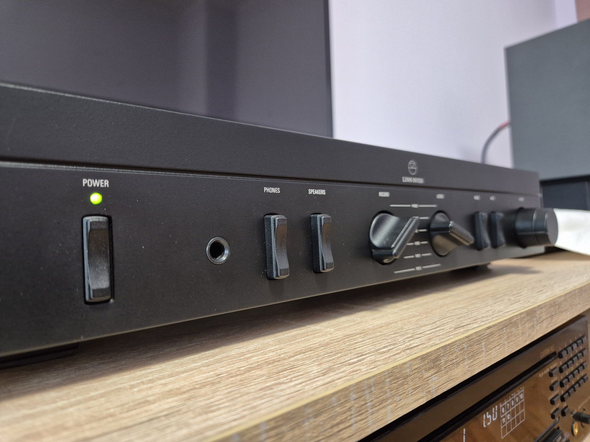 Усилвател Linn Intek