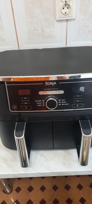 Vand AirFryer Ninja AF400 XL