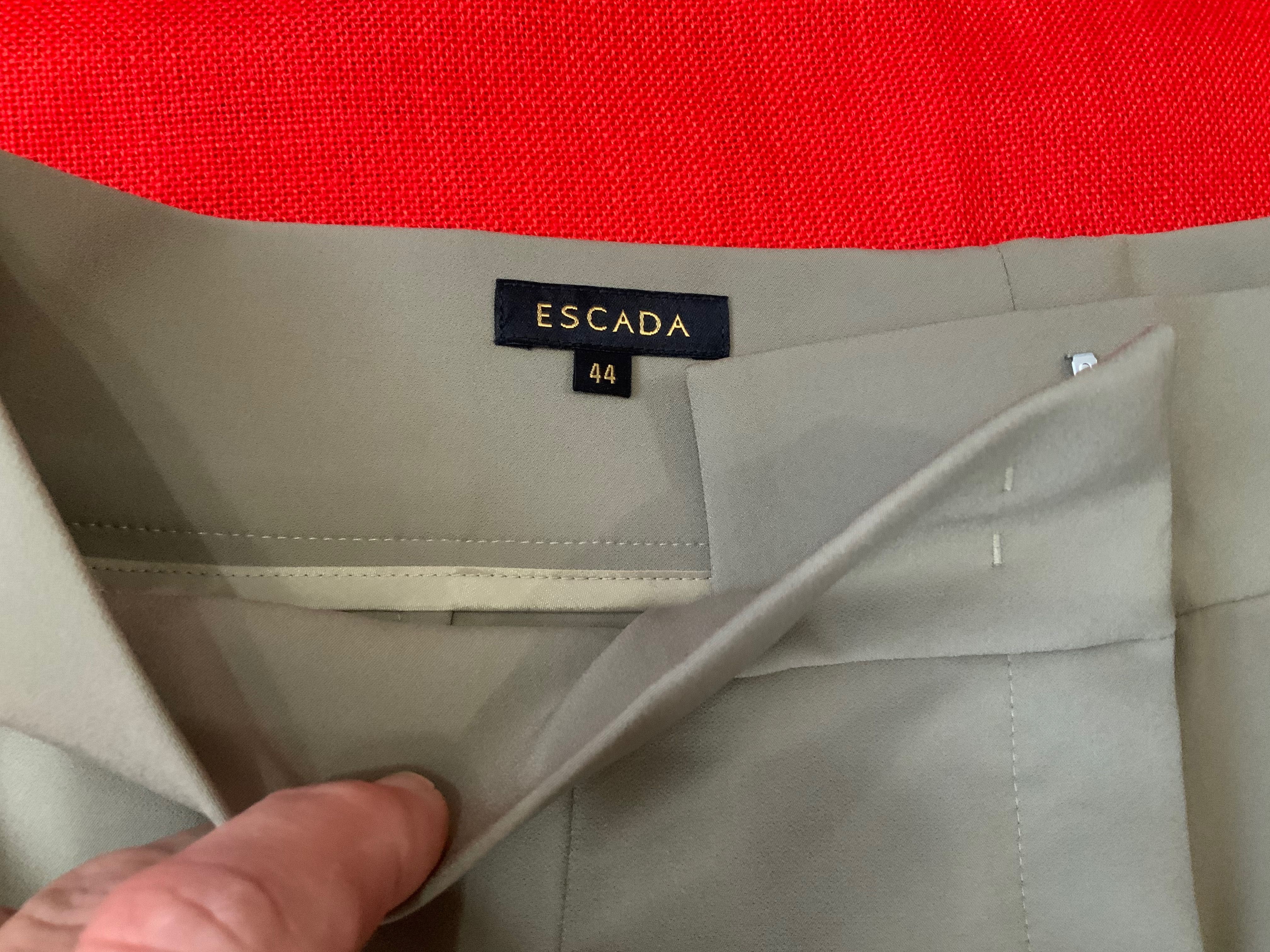 Escada-оригинални къси панталони 44л