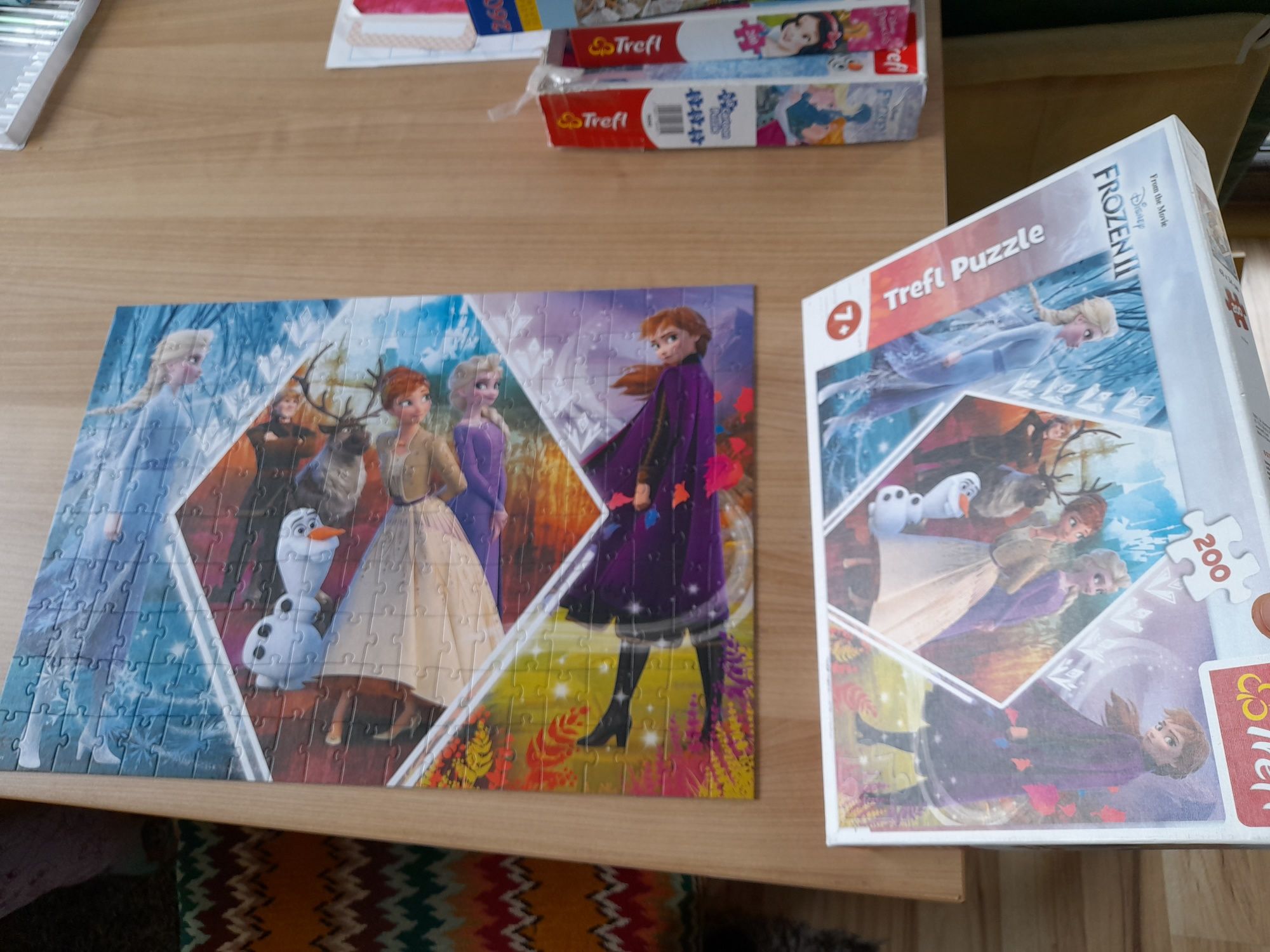 puzzle frozen 2 II trefl 200 piese 7+ Elsa Ana nou original sigilat