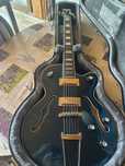 Vand chitara Epiphone de jazz