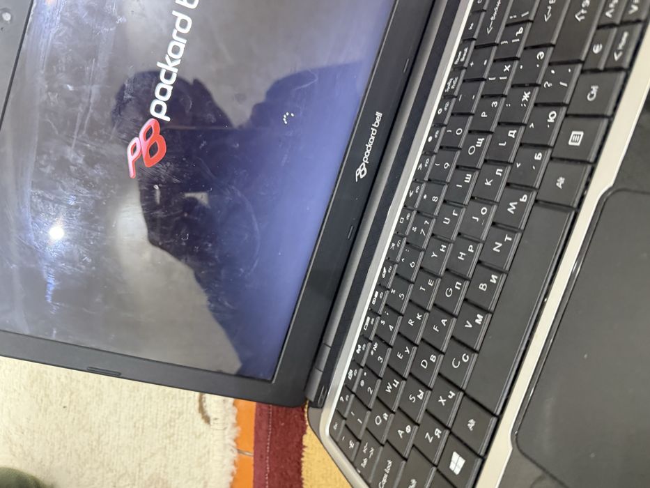 Продаю ноутбук диогональ 15,6"