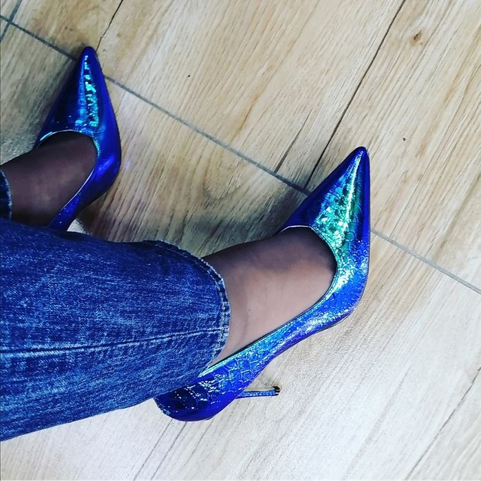 Продам шикарные туфли лодочки