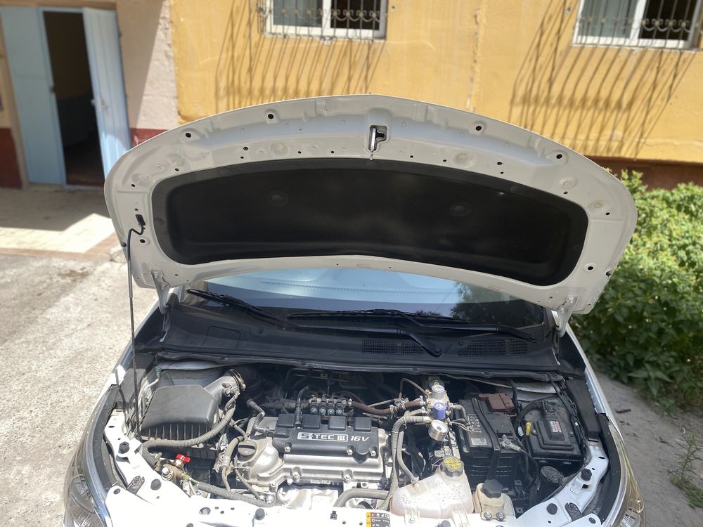 Cobalt 2024 avtomat metan