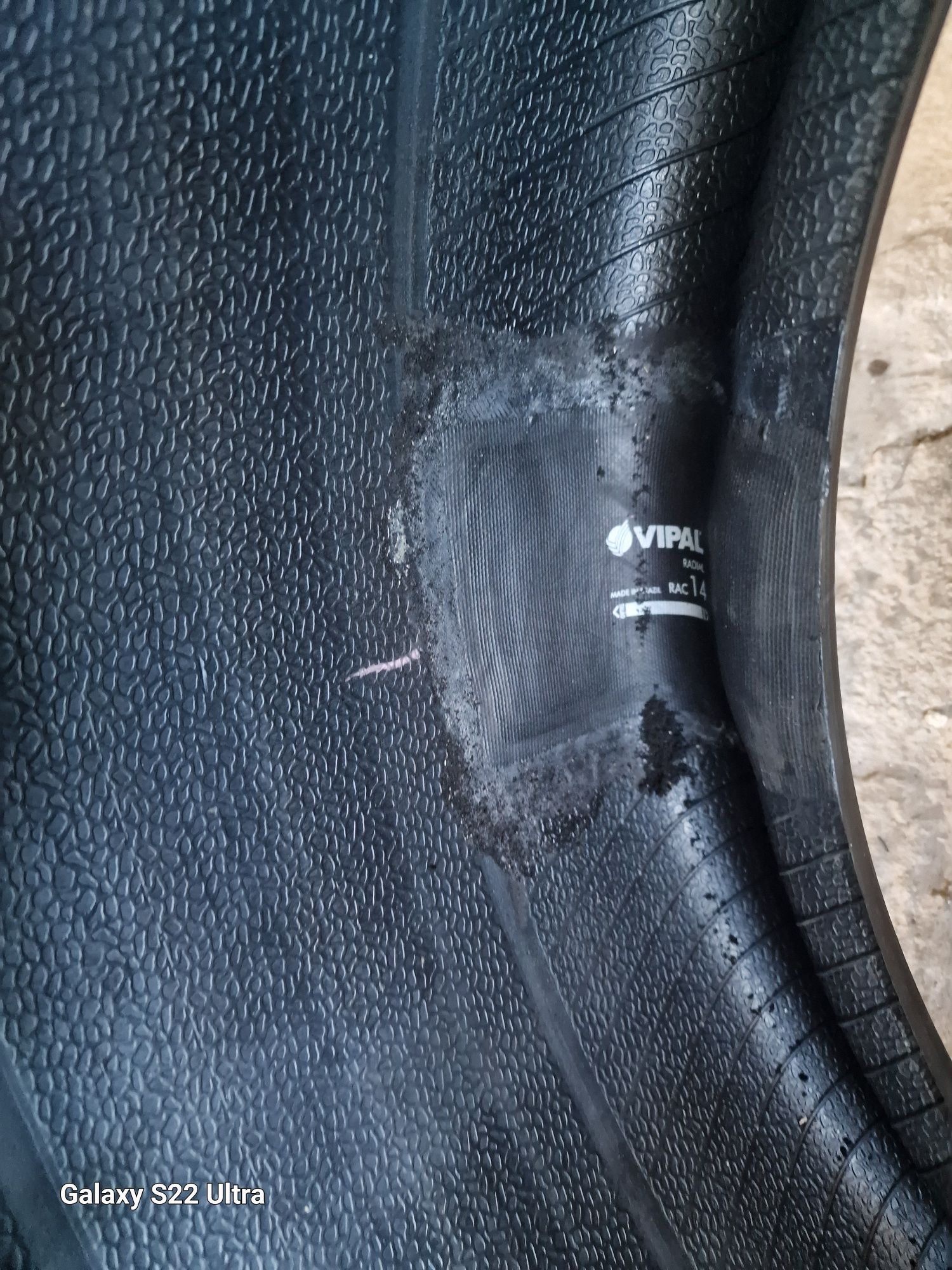 275 35 19 Pirelli DOT 23 2бр Замъка Ямбол