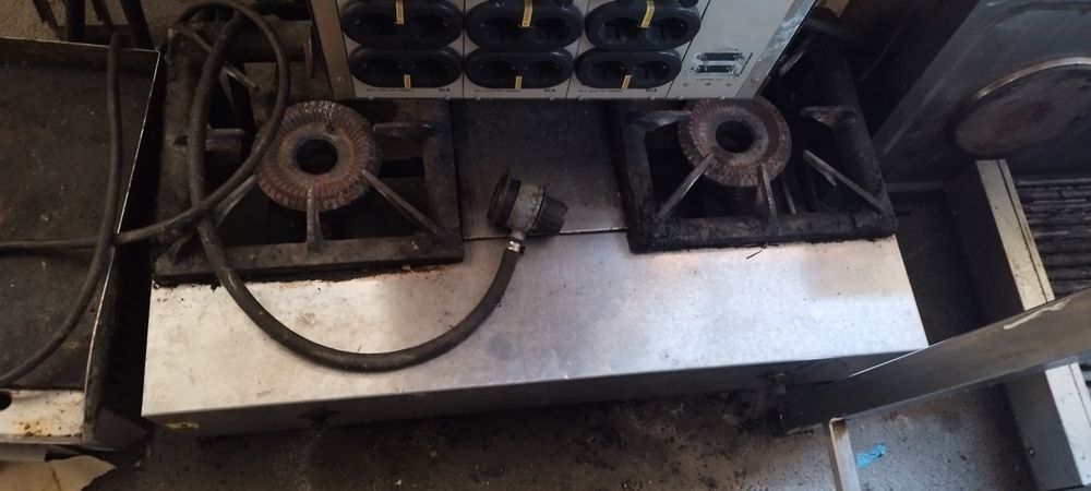 Професионален газов котлон,двоен,голям