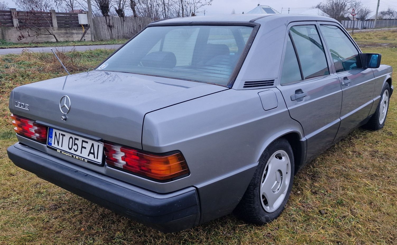 De vanzare mercedes benz 190 e