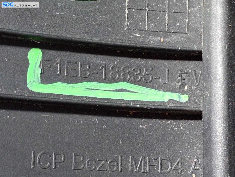 Rama Consola Grila Ornament Consola Centrala Unitate Radio Ford Focus 3 2010 - 2018 Cod F1EB-18835-J [M7394]