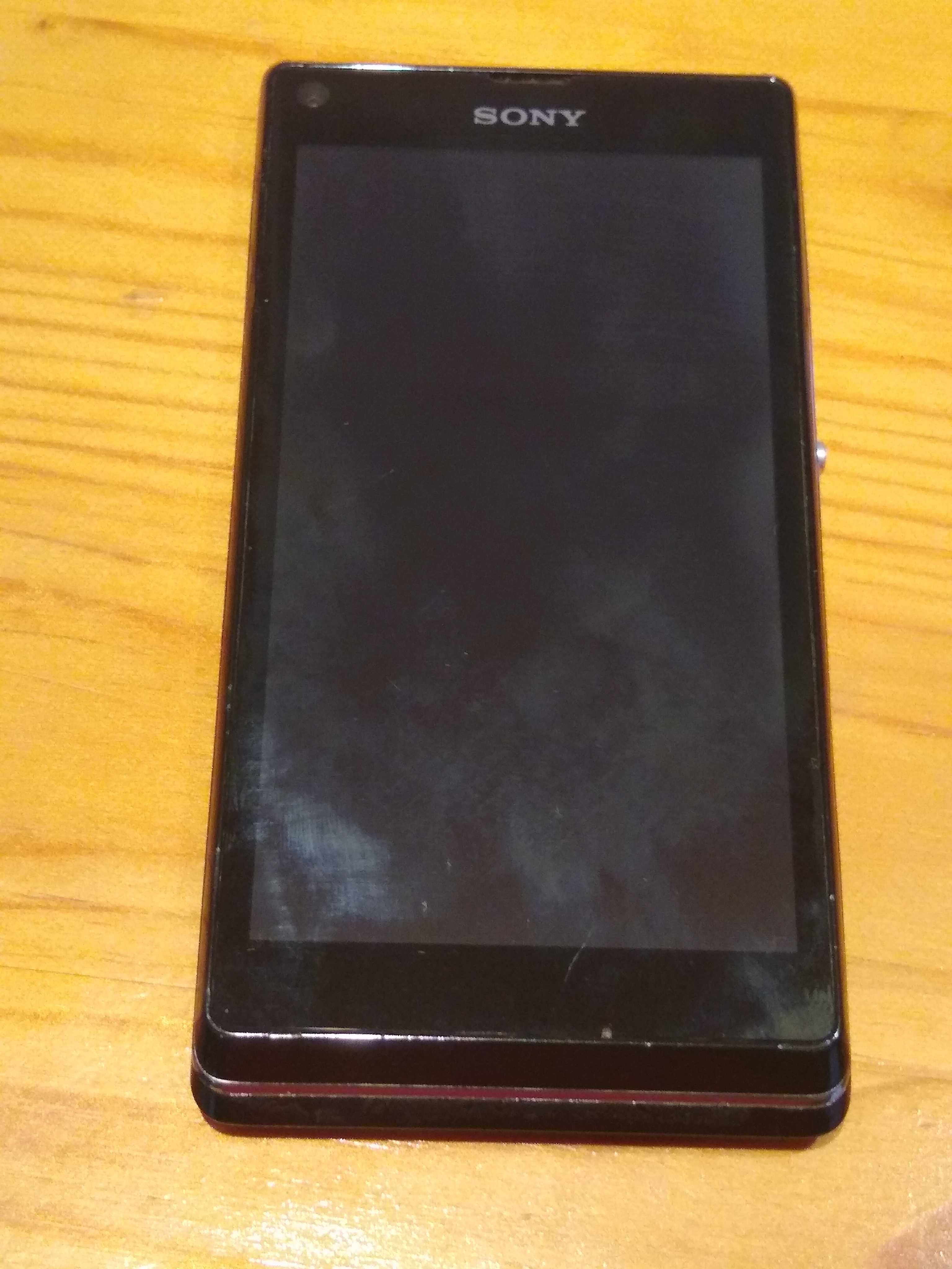 Телефон Sony Xperia L