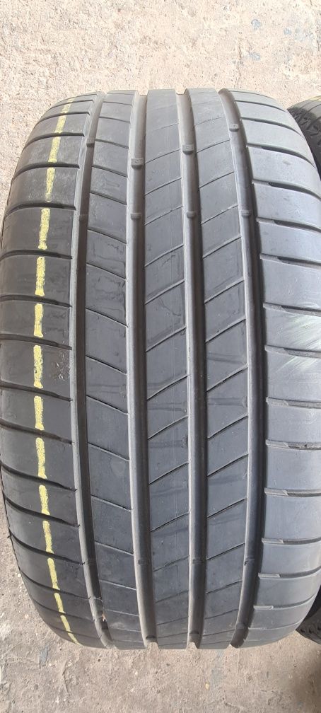 4 anvelope vara Bridgestone 255/45/18,dot.2022