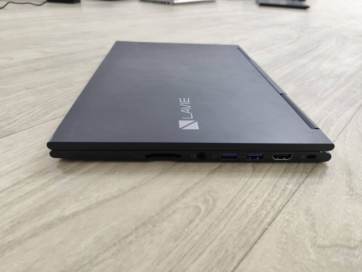 Сенсорный Ультрабук NEC X360