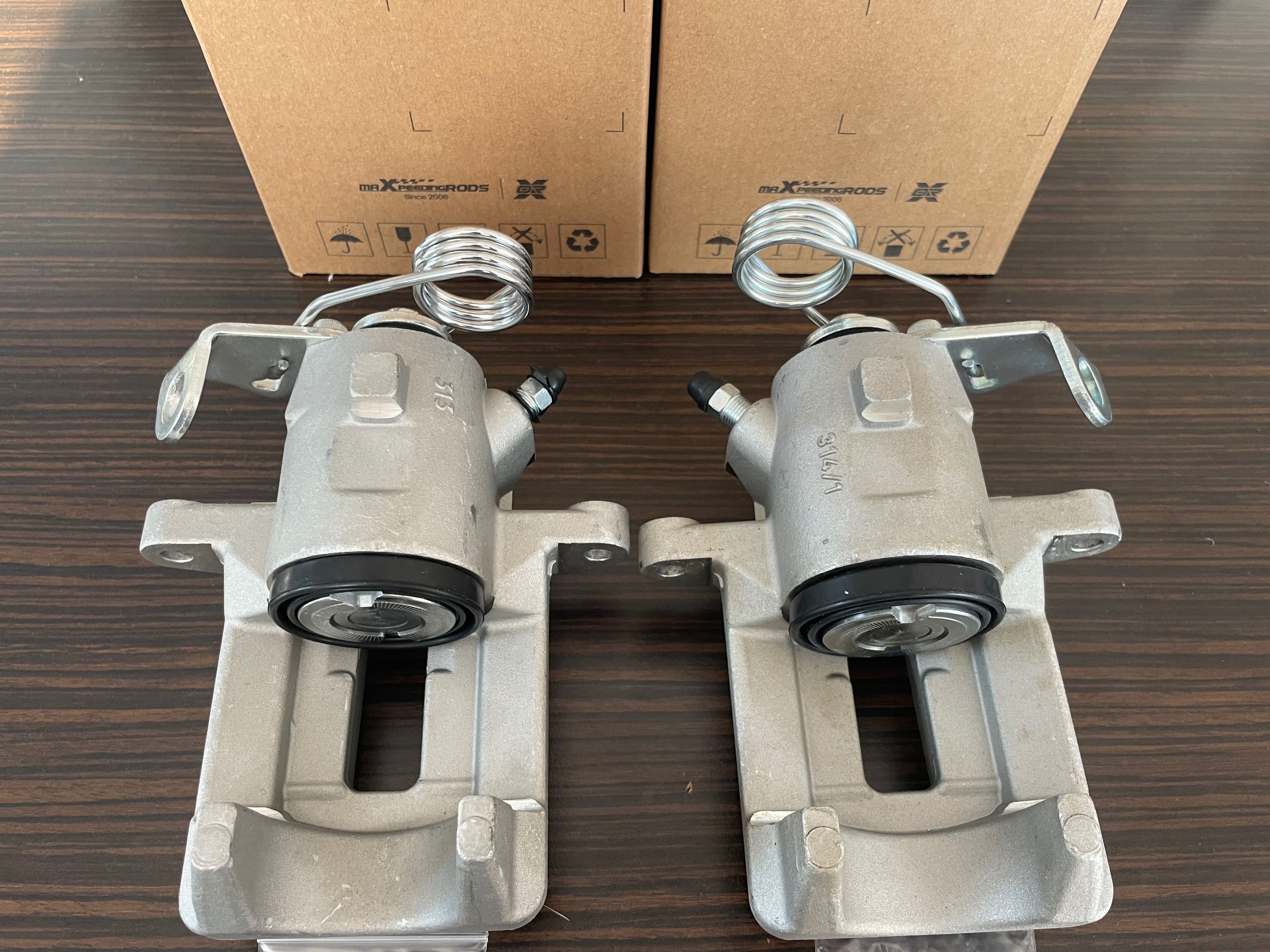 НОВИ Задни спирачни апарати Audi A3 Golf 4 Seat Leon Skoda Octavia