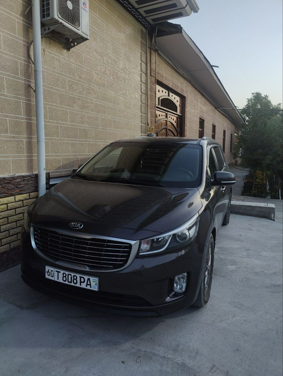 Kia carnival 2017