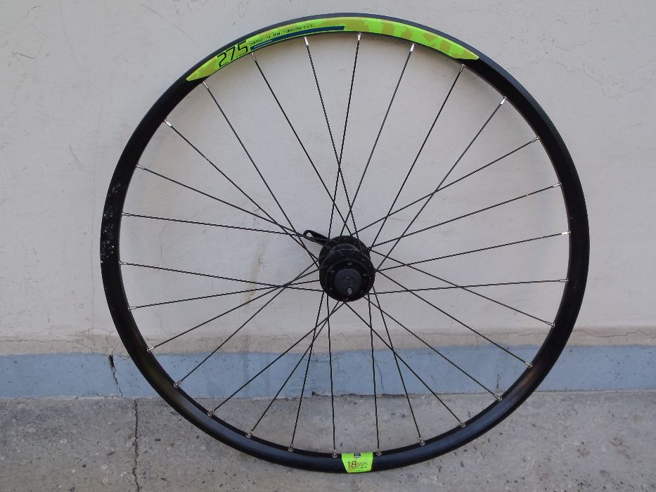 Предна капла 27.5“ с двустенна шина за дискова спирачка Rockrider