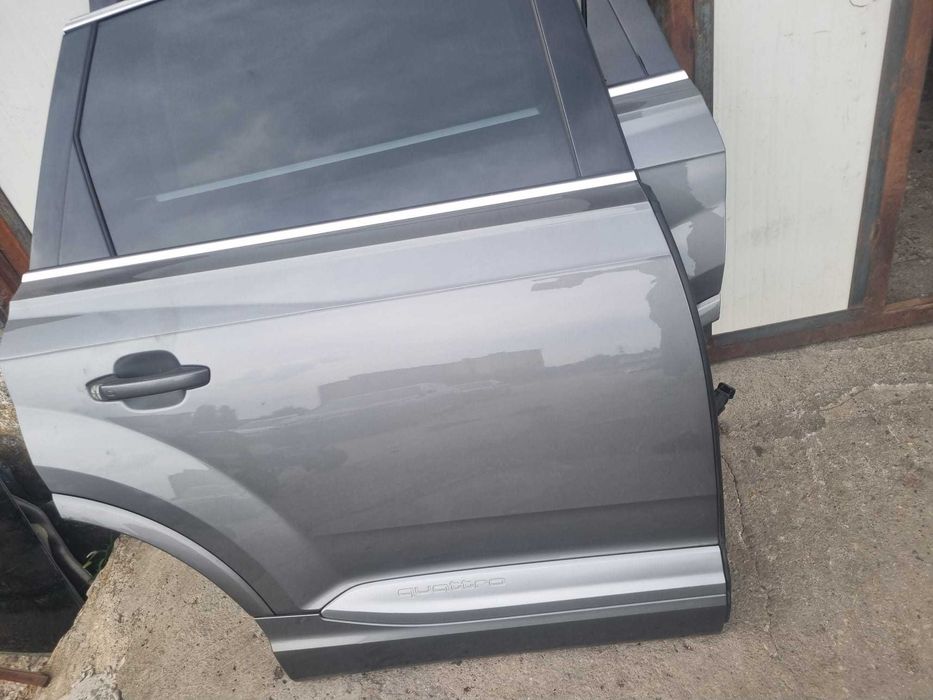 Usa fata spate stanga dreapta Audi Q7 4M 2015-2019 cod culoare LM7W