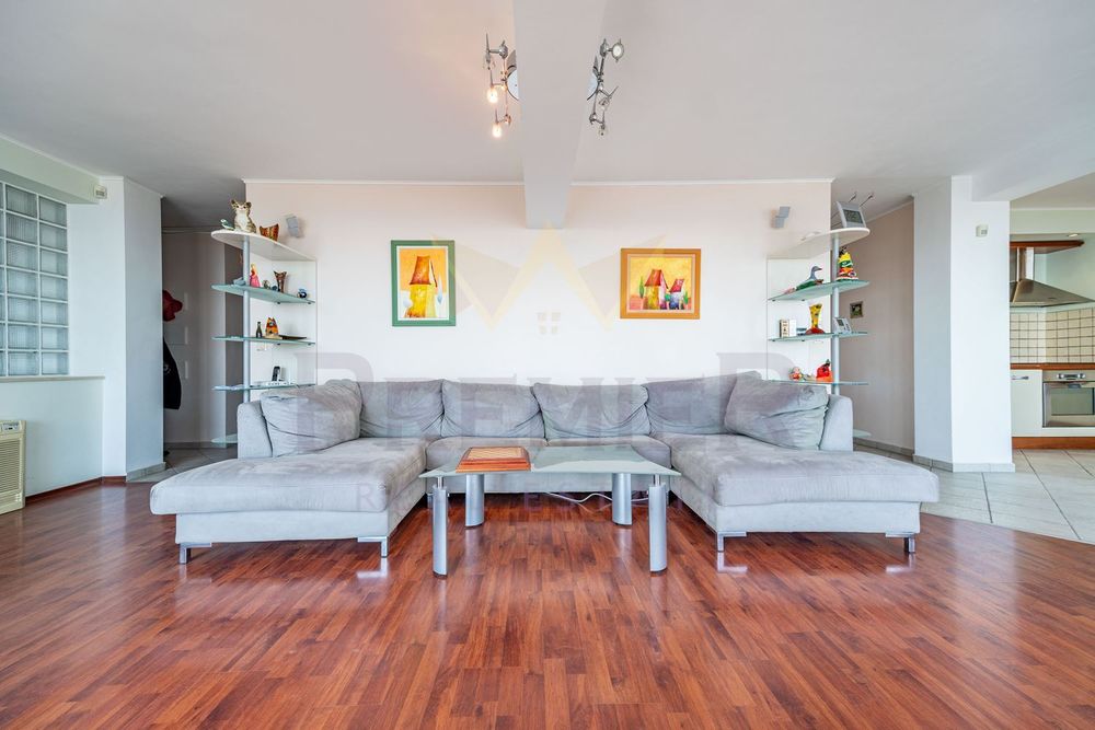 Продава се Многостаен апартамент в Варна, Бриз - 254 кв.м за 1414 €/кв.м - Снимка #4