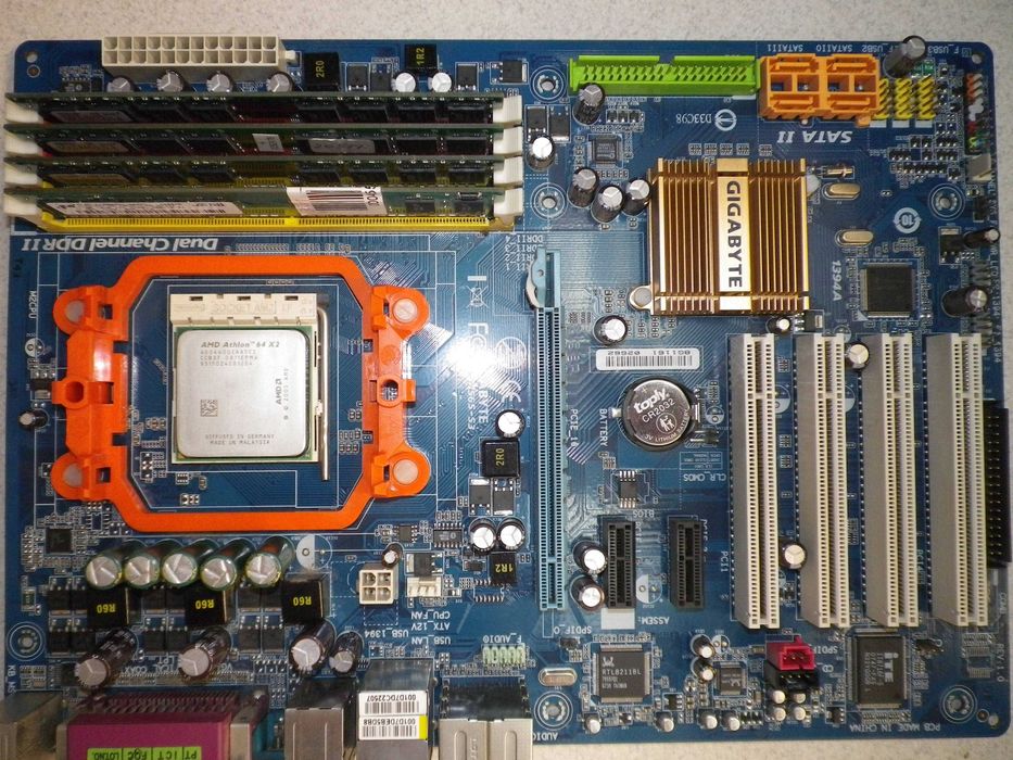 Двуядрен комплект Gigabyte GA-M56S-S3