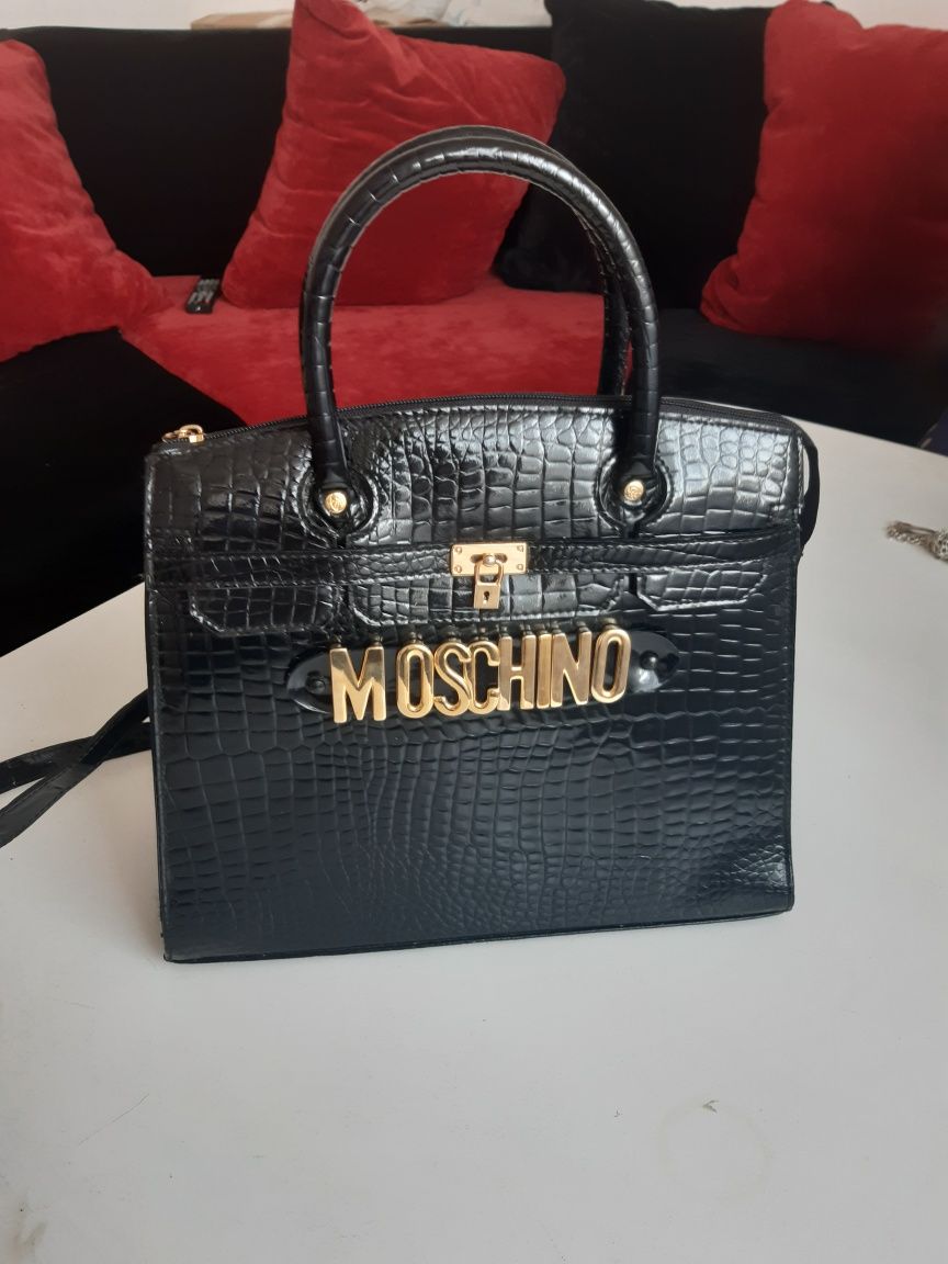 Geanta MOSCHINO Eleganta