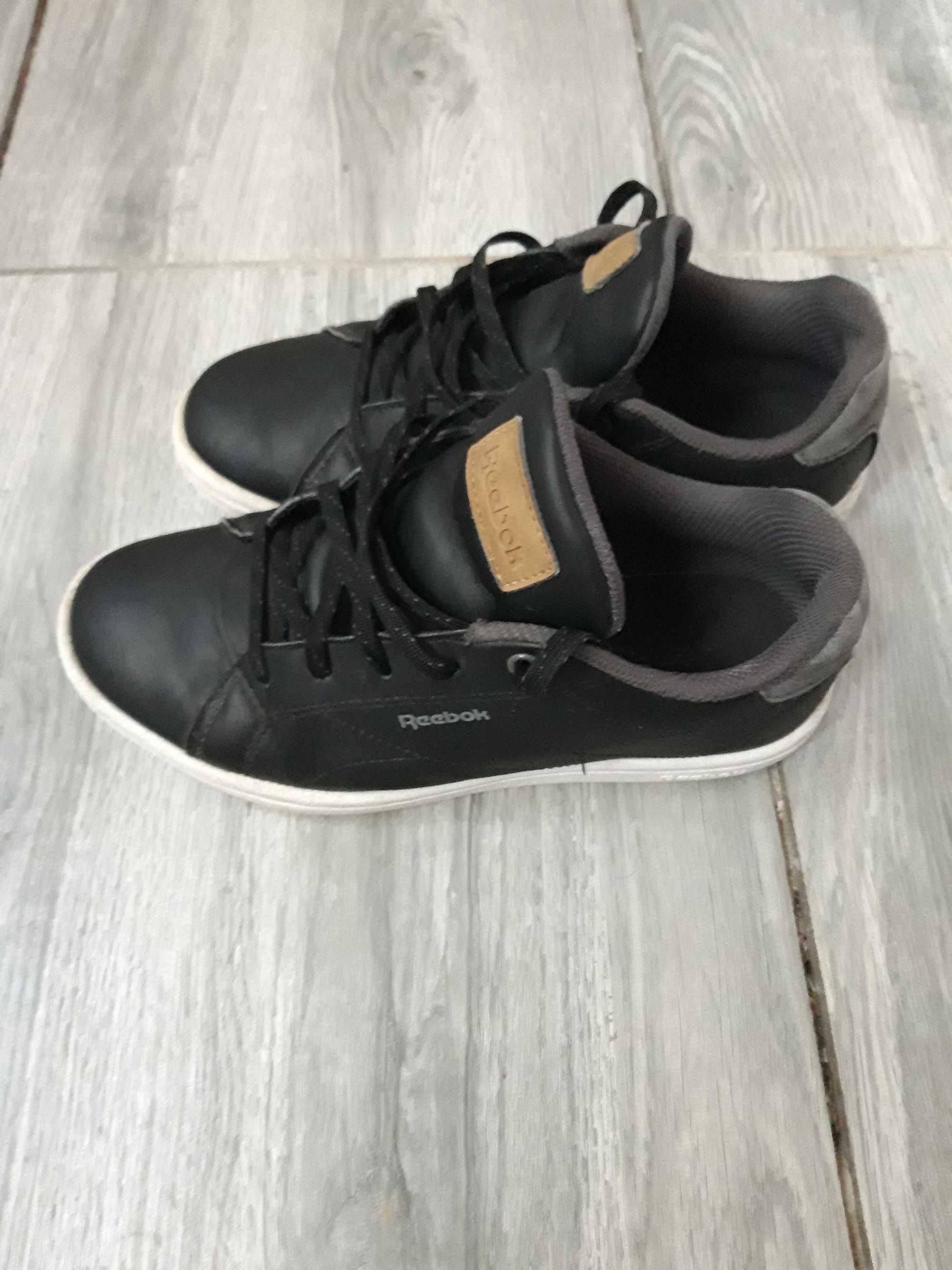 Adidasi Reebok originali, marimea 34.5, pret 50 lei