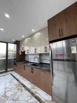ПРОДАМ срочно НИКТО НЕ ЖИЛ 2-КОМ Квартира На Юнусабад 11-Кватал.29*