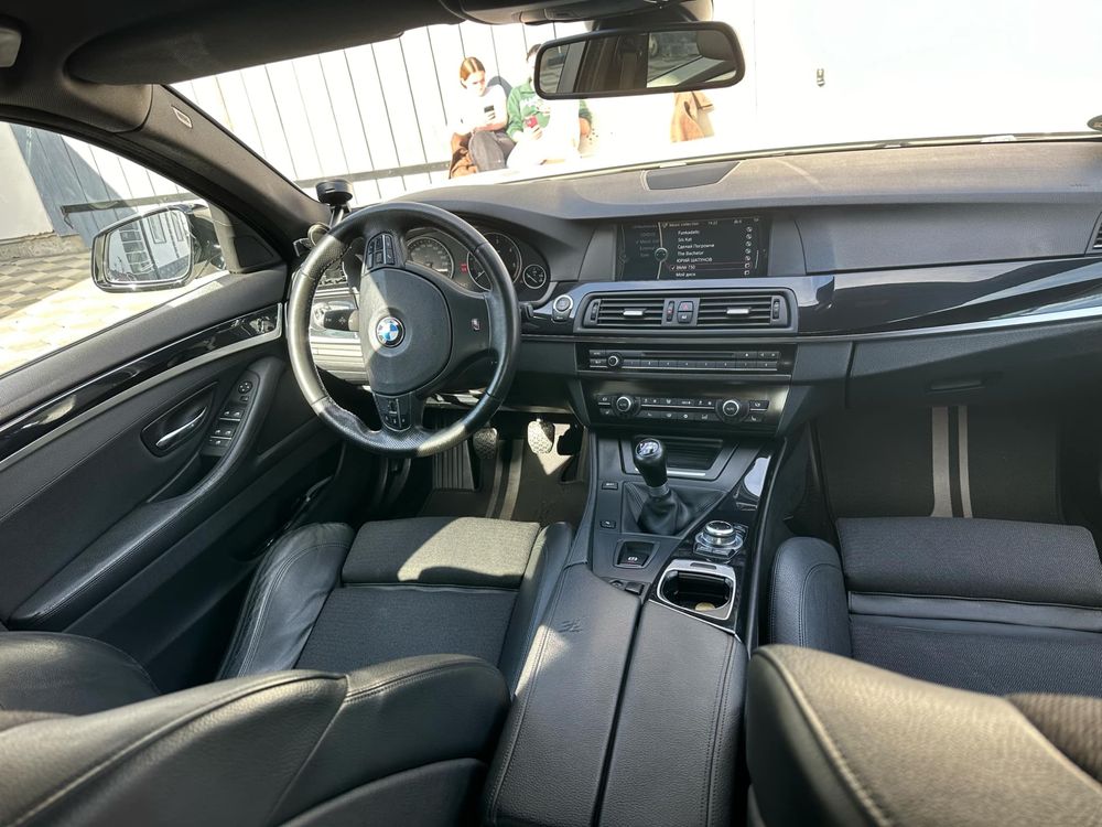 BMW F10 520d Manual | Navi Prof | Xenon | Head-Up | Hi-FI