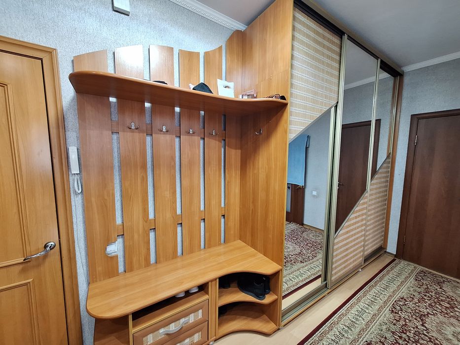 Продам прихожку. Срочно