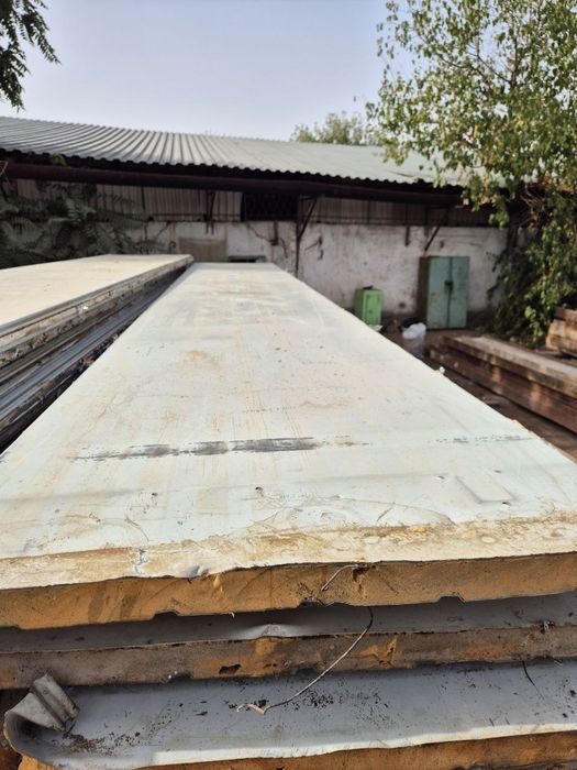 Sendvich panel sotiladi, holat yaxshi.