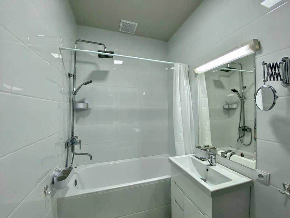 Сдается 2-х комнатная квартира в легендарной «Сталинка», метро Ойбек