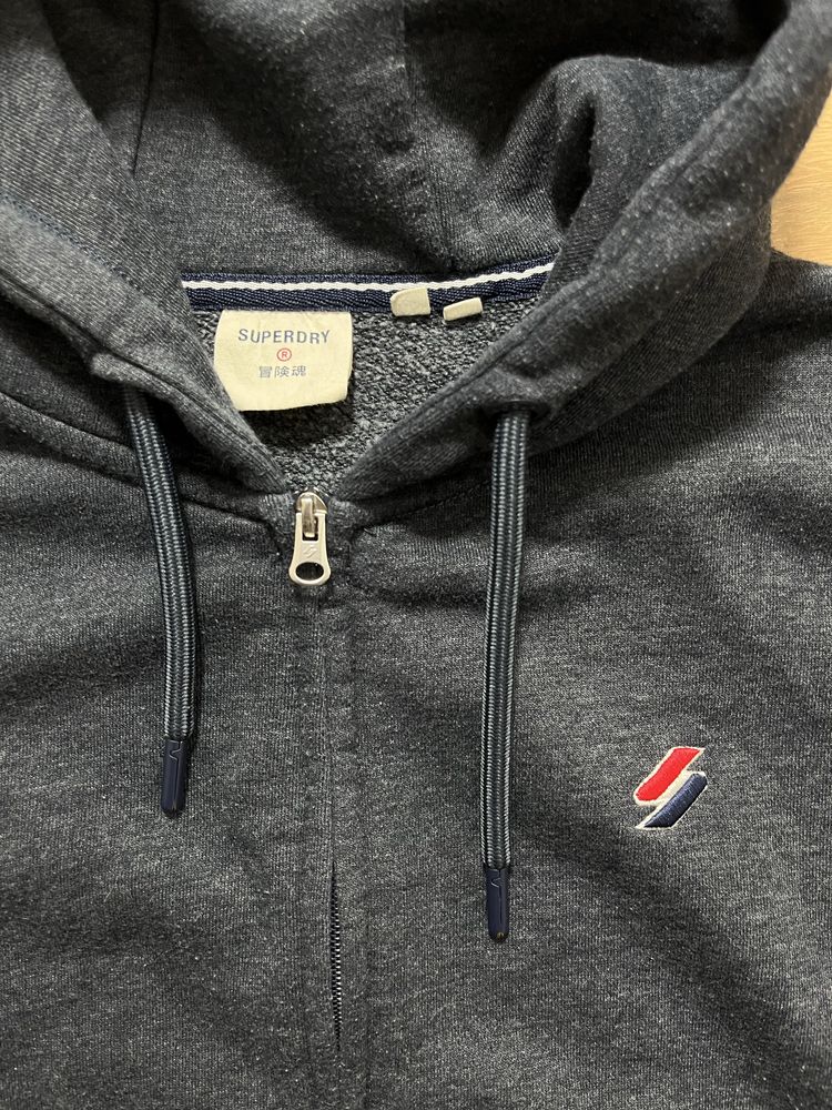 Volcom,Superdry суитчъри размер М