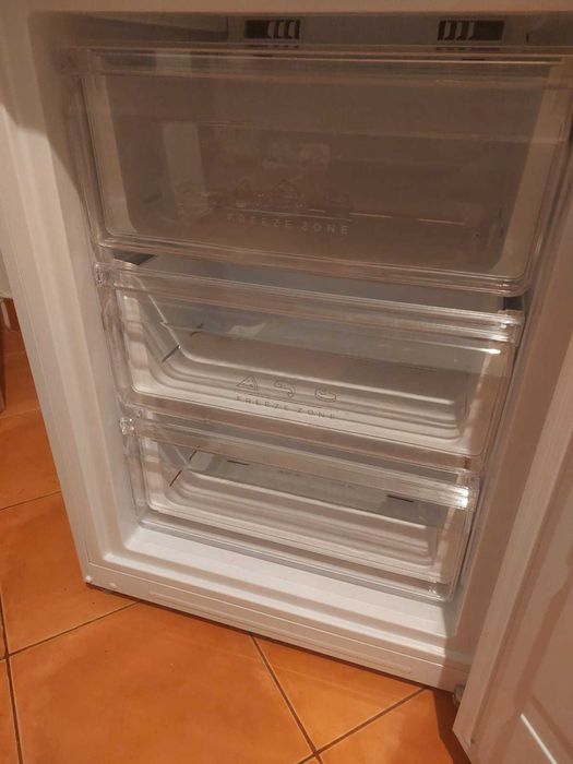 Combina frigorifica VORTEX VK31NWH01M, NO FROST