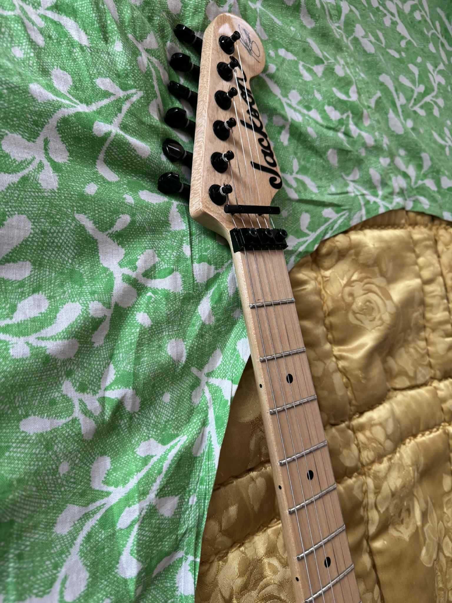 Jackson X Series Adrian Smith SDX MN Snow White