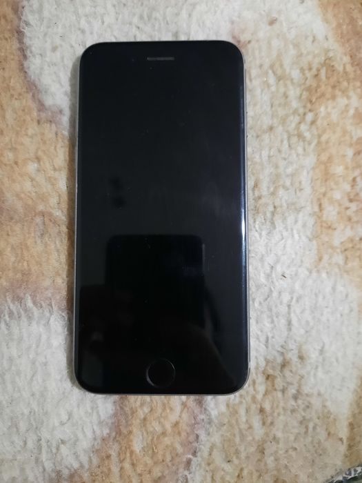 Vând Iphone 6S telefonul arată impecabil nu are nici o problema