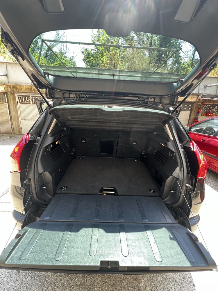 peugeot 3008 2011 година